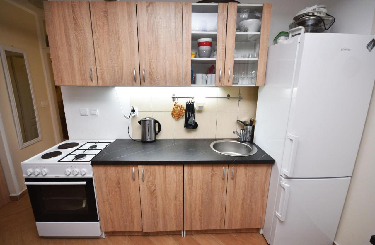 Vila Kula 1830 Apartments Herceg Novi Kültér fotó