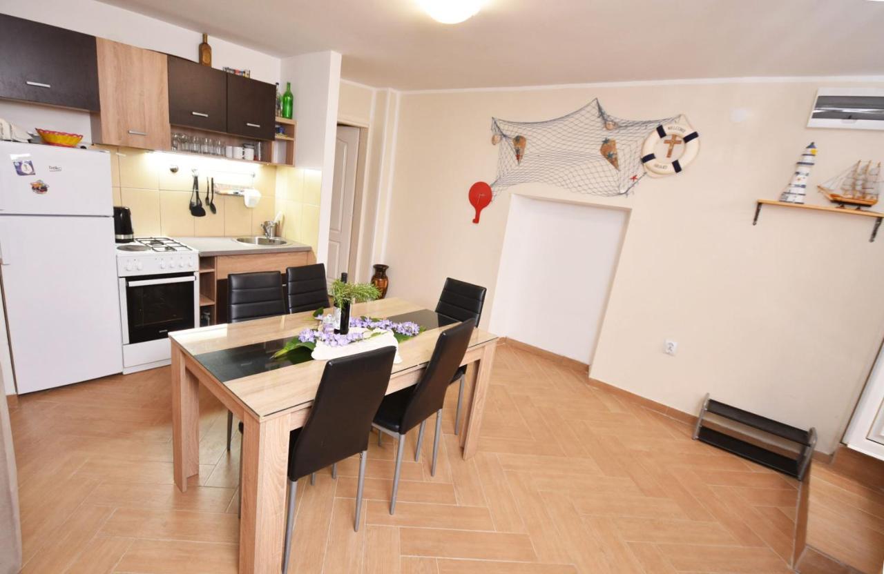Vila Kula 1830 Apartments Herceg Novi Kültér fotó
